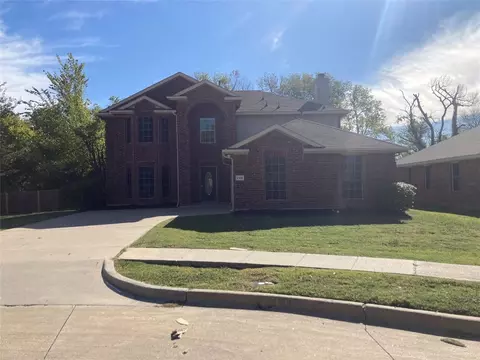 2100 Hummingbird Way, Mesquite, TX 75181