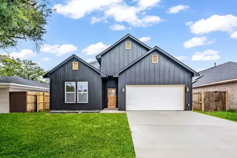 1805 San Antonio St, Grand Prairie, TX 75051