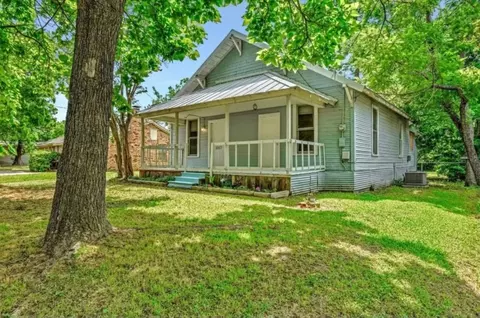 1017 Star St, Bonham, TX 75418