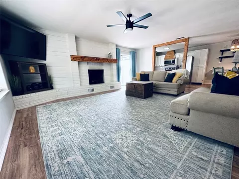 1307 Haven Dr, Comanche, TX 76442 photo 3