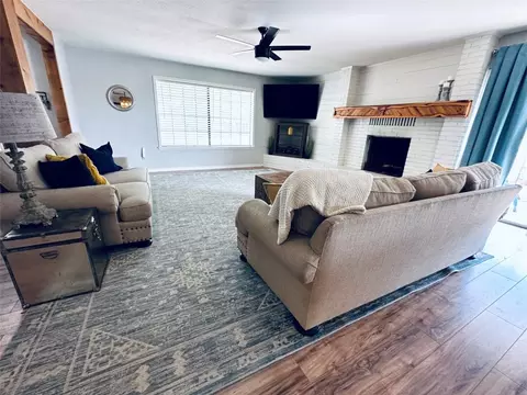 1307 Haven Dr, Comanche, TX 76442 photo 2