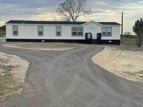 176 Prairie Trl, Rhome, TX 76078
