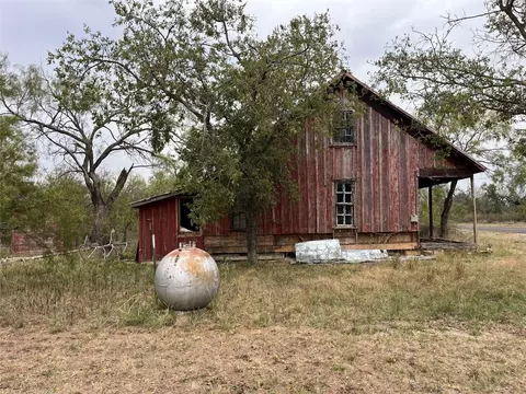 4357 Hwy 1477, Comanche, TX 76442 photo 2