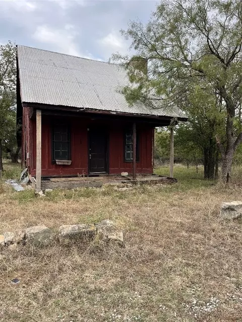4357 Hwy 1477, Comanche, TX 76442
