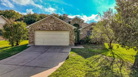 2406 Scotts Meadow Ct, Weatherford, TX 76087