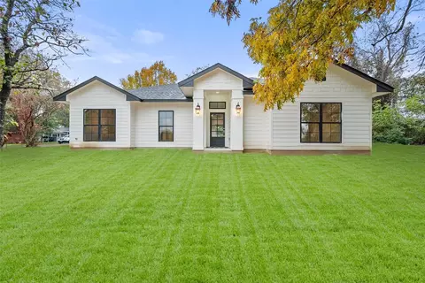 3400 Navarro Dr, Corsicana, TX 75110