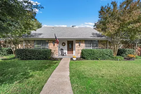 1711 Woodcreek Dr, Richardson, TX 75082