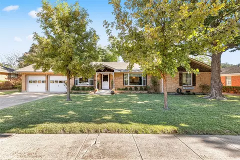 1902 Robin Ln, Garland, TX 75042