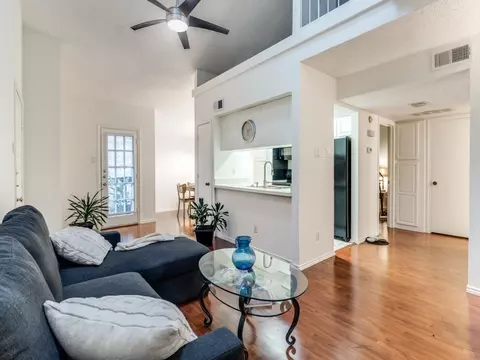 7525 Holly Hill Dr #26, Dallas, TX 75231