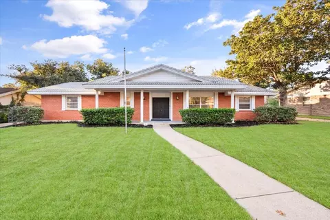 2405 Nottingham Pl, Grand Prairie, TX 75050