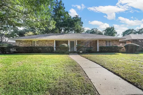 2100 Juanita Dr, Arlington, TX 76013