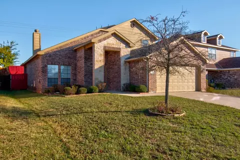 3417 Austin St, Gainesville, TX 76240