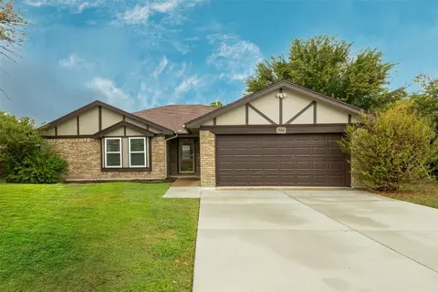 396 La Quinta Cir S, Keller, TX 76248