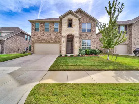 2802 Spirit Woods Ln, Arlington, TX 76001