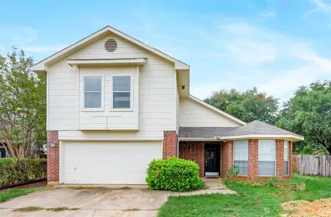 8508 Willow Creek Ct, Fort Worth, TX 76134