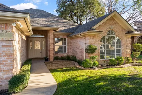 437 Ewell St, Granbury, TX 76048