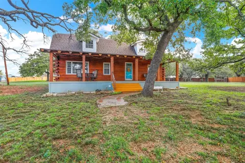4408 Smiling Hills Ct, Cleburne, TX 76031