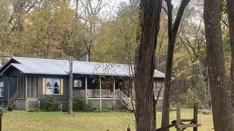 10129 Hudson Rd, Mooringsport, LA 71060