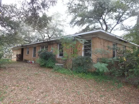 505 Center Park Dr, Springhill, LA 71075 photo 9