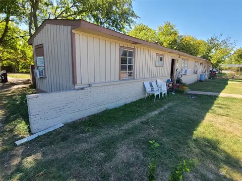 1403 Turner Pkwy, Grand Prairie, TX 75051