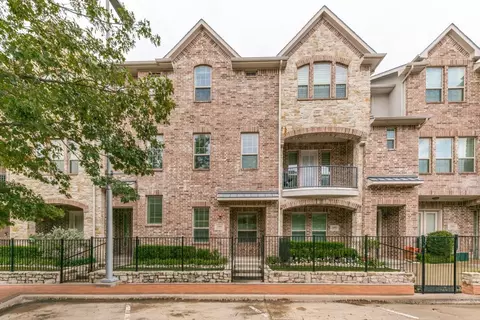 15851 Spectrum Dr, Addison, TX 75001