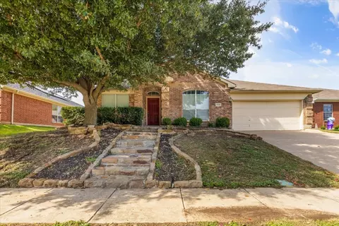 5745 Imes Ln, Fort Worth, TX 76179