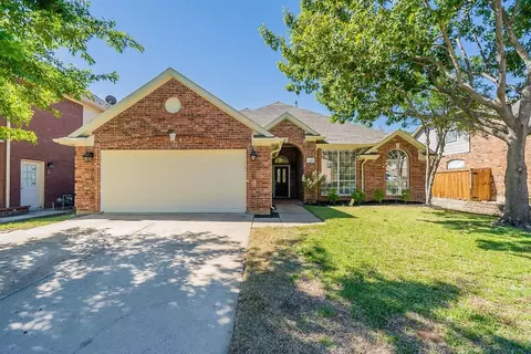 4204 Eagle Ridge Dr, Arlington, TX 76016