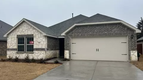 208 Ashbrook Dr, Caddo Mills, TX 75135