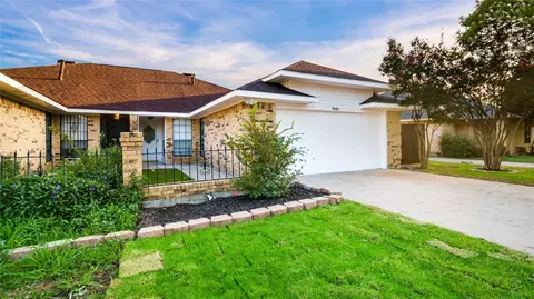 3646 Country Club Dr W, Irving, TX 75038
