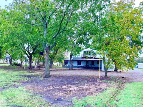 202 3rd, Windom, TX 75492 photo 8