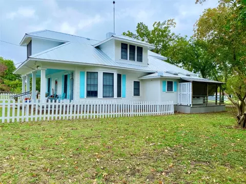 202 3rd, Windom, TX 75492 photo 4