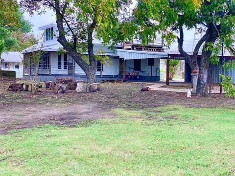 202 3rd, Windom, TX 75492 photo 6