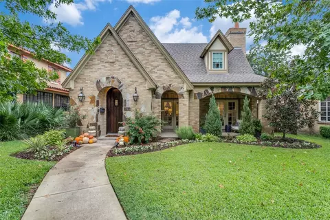 806 Clermont Ave, Dallas, TX 75223