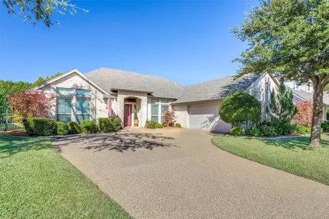 7154 White Tail Ct, Fort Worth, TX 76132