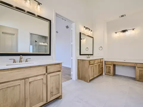 Bath - 511 Syracuse St, Haslet, TX 76052 photo 3 of 6