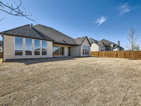 Exterior - 511 Syracuse St, Haslet, TX 76052 photo 6 of 6