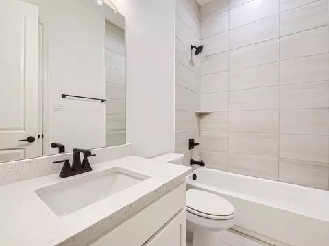 Bath - 511 Syracuse St, Haslet, TX 76052 photo 6 of 6