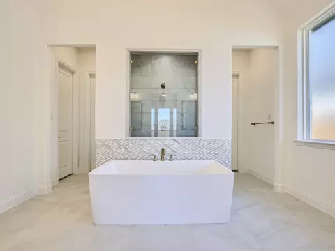 Bath - 511 Syracuse St, Haslet, TX 76052 photo 2 of 6
