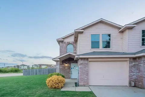 526 Mast Ct, Crowley, TX 76036