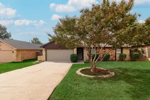 212 Edith Dr, Mesquite, TX 75149