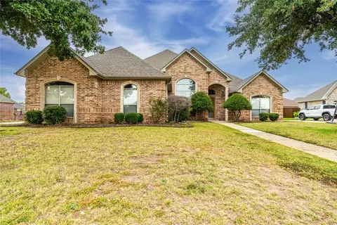 3415 Darnell Dr, Paris, TX 75462