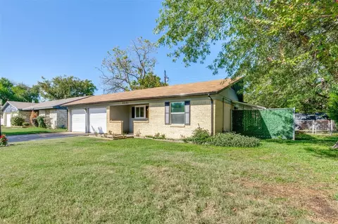 2221 Kevin Ct, Irving, TX 75060