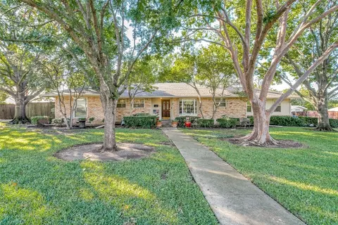 4146 Meadowdale Ln, Dallas, TX 75229