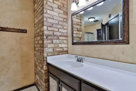 2000 Benjamin Dr, Sanger, TX 76266 photo 14