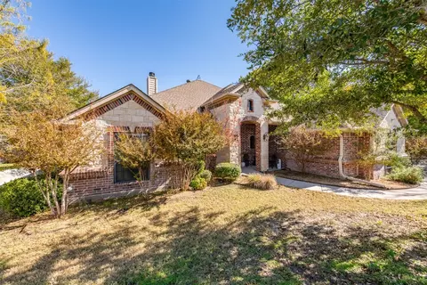 221 Parker Oaks Ln, Hudson Oaks, TX 76087
