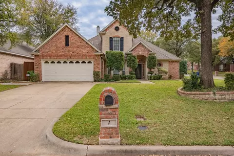 1 Mistywood Ct, Mansfield, TX 76063