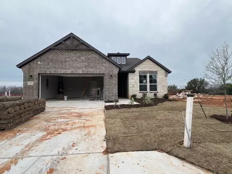 1304 Hickory Ct, Weatherford, TX 76086