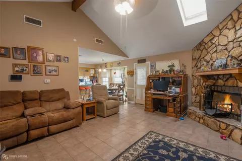 5315 Susanna Dr, Bossier City, LA 71112