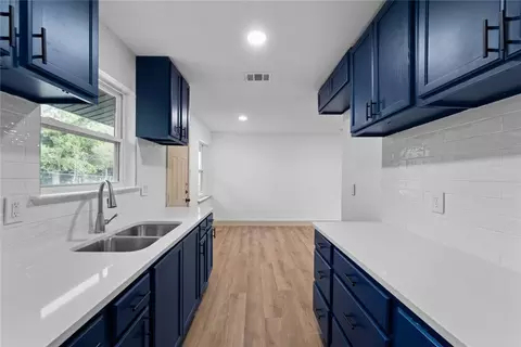 3925 Ivy Ridge St, Dallas, TX 75241