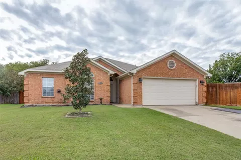 7405 Marsarie Ct, Fort Worth, TX 76137